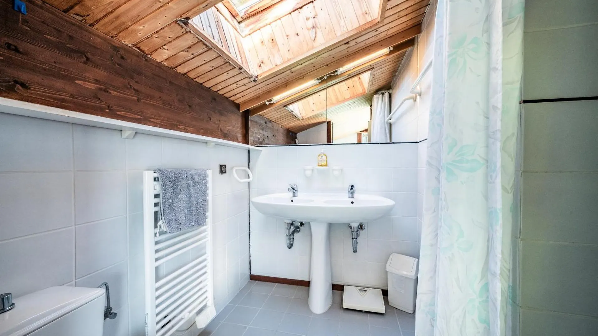 Chalet Chatel - Calme Et Spacieux 0*,